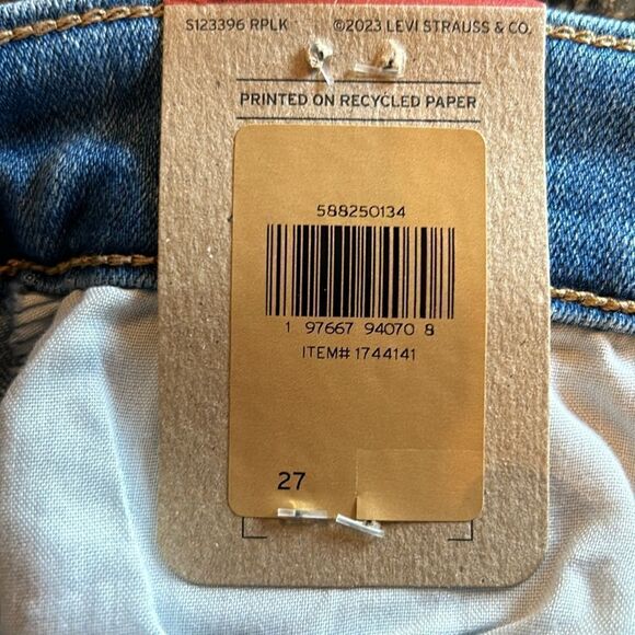 NEW Levi’s 724 High Rise Slim Straight Cropped Jeans - Picture 8 of 10